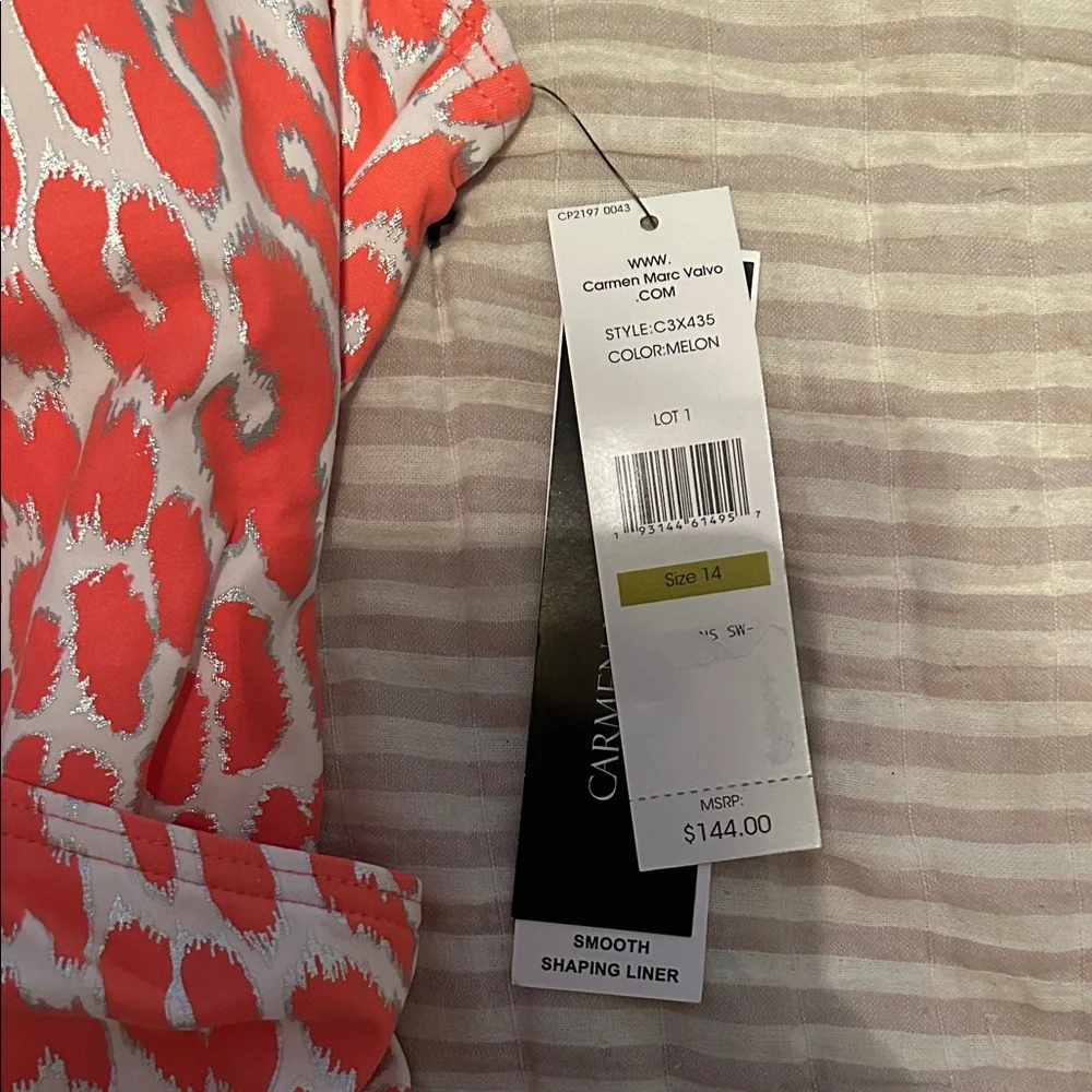 Vibrant Coral and White Patterned Swimsuit - Picture 4 of 6